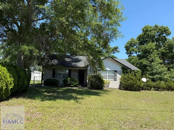 61 Kyle Ln, Hinesville, GA 31313