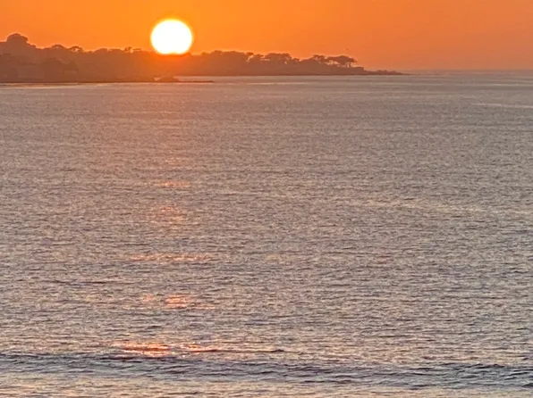 125 Surf Way APT 401, Monterey, CA 93940