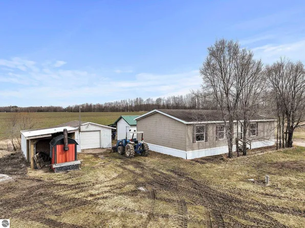 16328 110th Ave, Evart, MI 49631