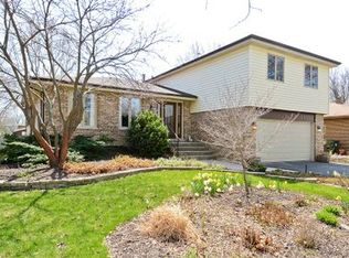 1051 185th St, Homewood, IL 60430