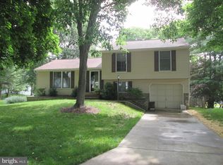 6915 Garland Ln, Columbia, MD 21045