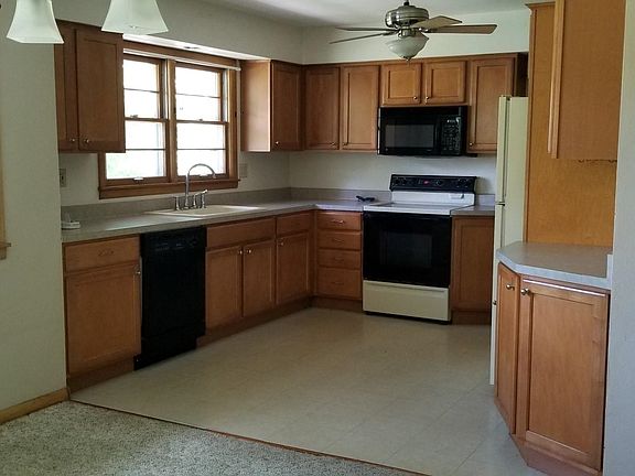 4th image of 3808 Seward Ave