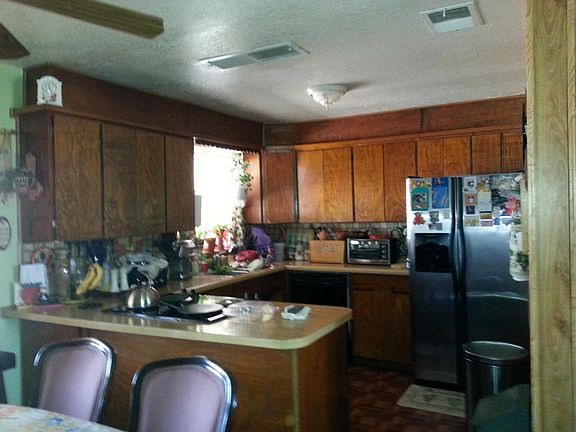 3rd image of 207 E Bisnaga St