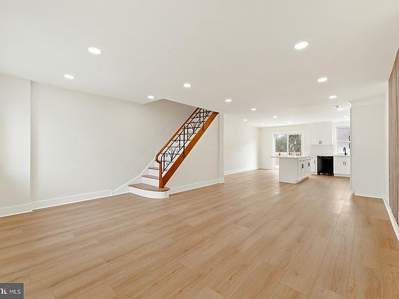 4th image of 120 E 65th Ave