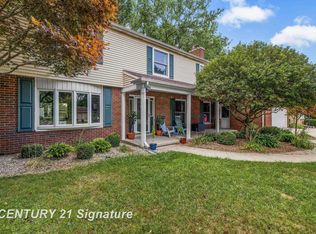 2870 Nottingham Dr E, Saginaw, MI 48603