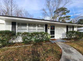 1112 Mount Batten Dr, Hanahan, SC 29410