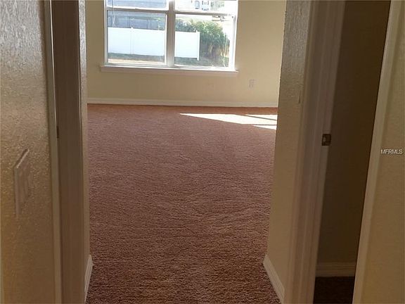 4th image of 603 Lyndsey Ln
