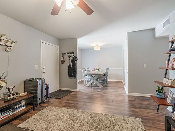 5th image of 3901 Whitland Ave APT 28