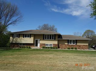 8151 N Blackbridge Rd, Edwards, IL 61528