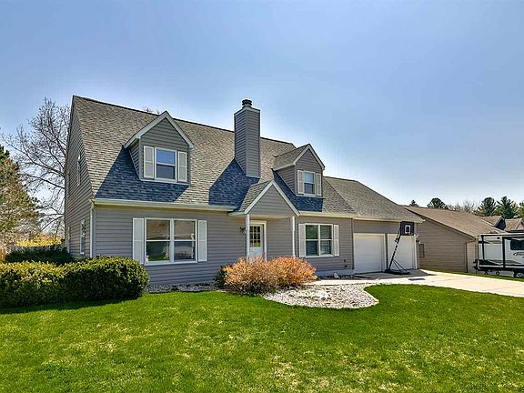 2nd image of 1322 Winchester Pl