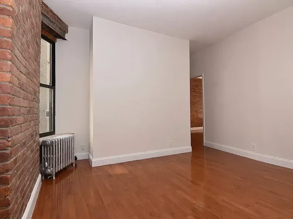 212 East 122nd Street image 5 of 9