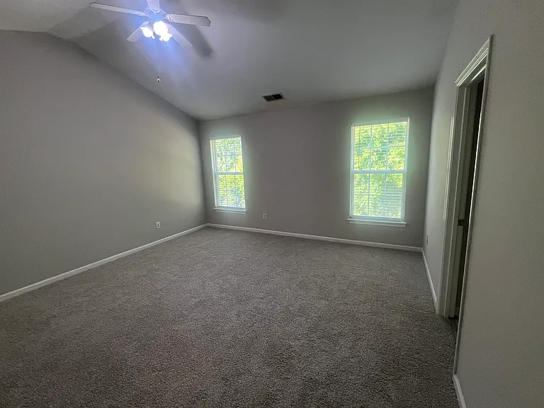 12421 Stratfield Place Cir — Photo 19