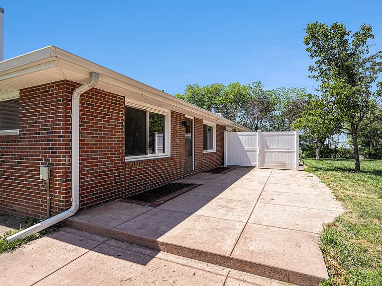 5408 S 20th Street Cir — Photo 23