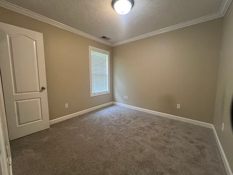 108 Stonecreek Ln — Photo 6