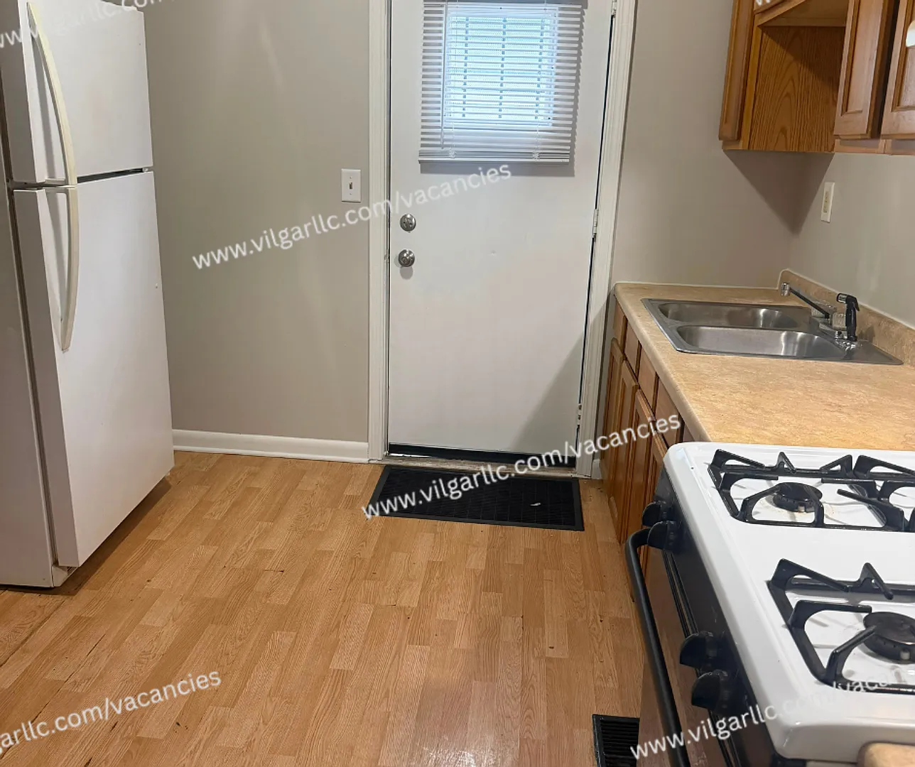 4611 Pine Ave — Photo 4