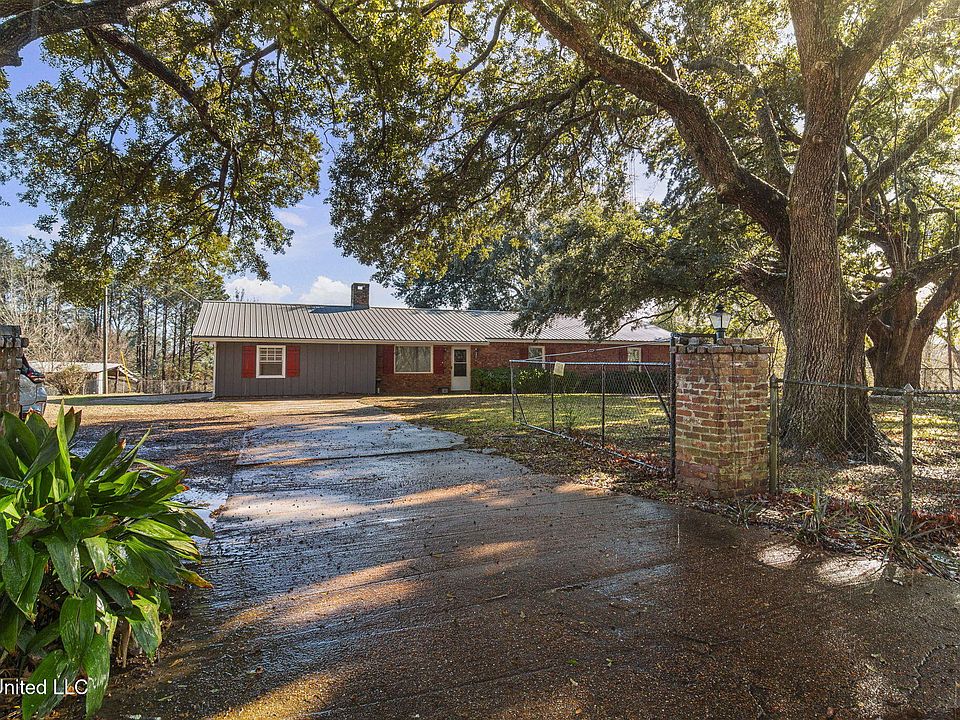 1st image of 108 Kaiser Lake Rd