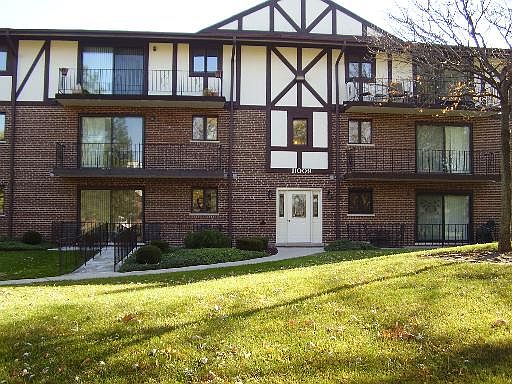 1st image of 11009 Theresa Cir #3C