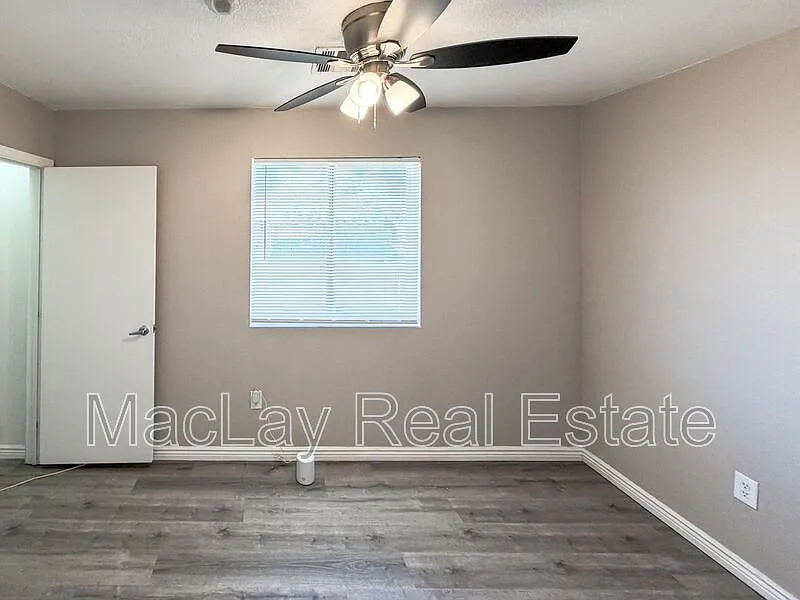7 bed, 3.0 bath, 1920 sqft, $2,950 — Photo 3