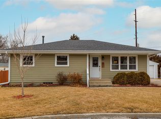 1608 Chance Ct, Adel, IA 50003