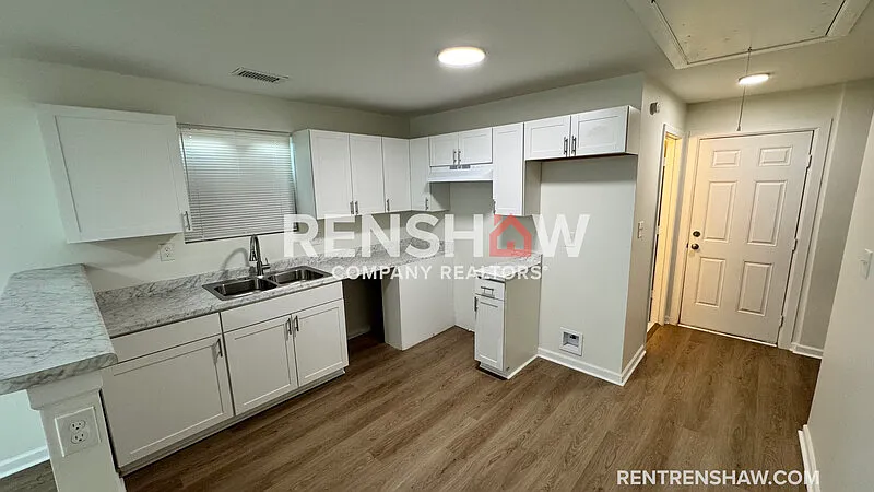 3 bed, 1.0 bath, 828 sqft, $925 — Photo 4