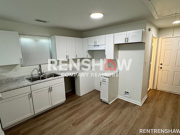 4th image of 2831 Overton Crossing St