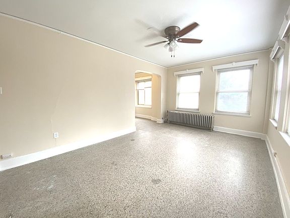 4th image of 3953 N Maryland Ave APT 20
