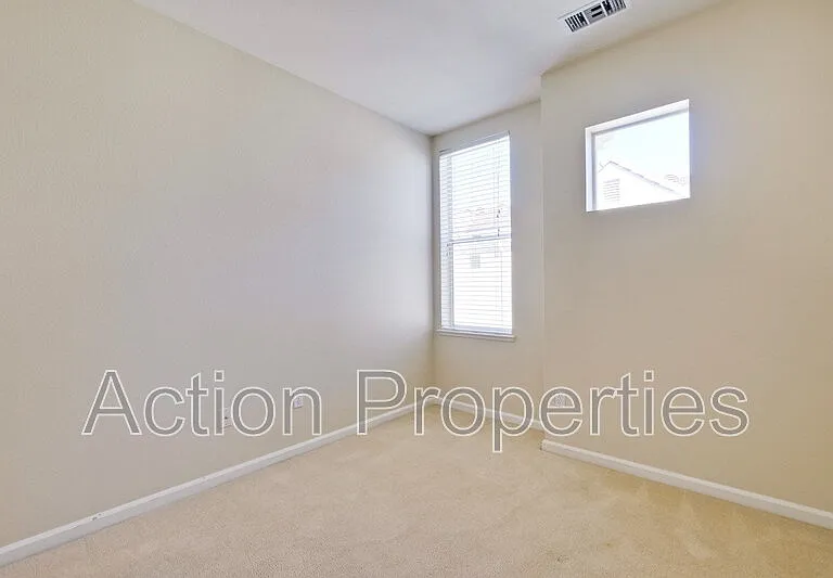 169 Bel Air Ct — Photo 16