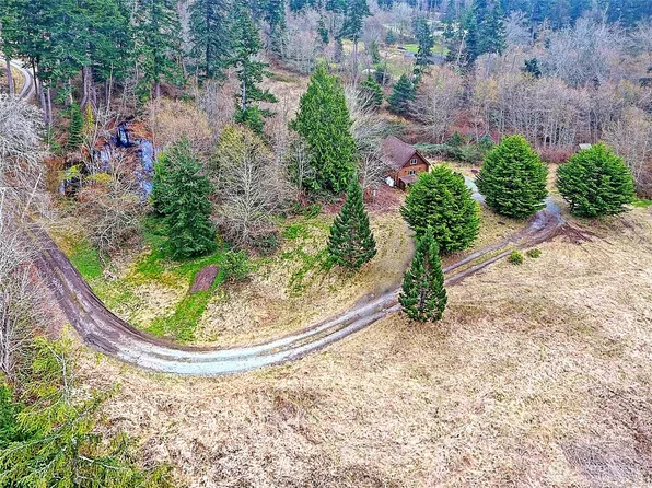 3804 Berry Boulevard, Camano Island, WA 98282