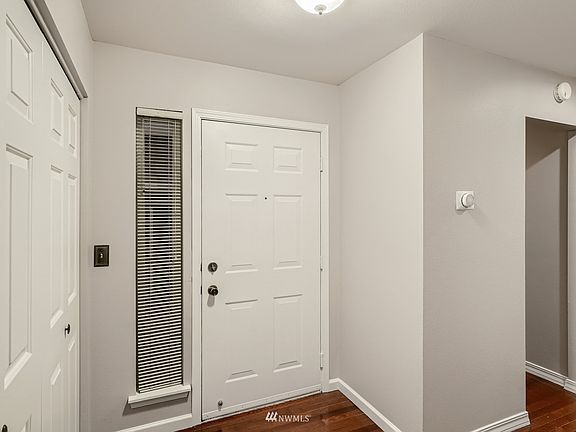 Hardwood flooring in the entry way