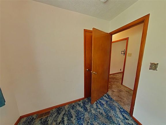 5th image of 2802 Blackwell Rd