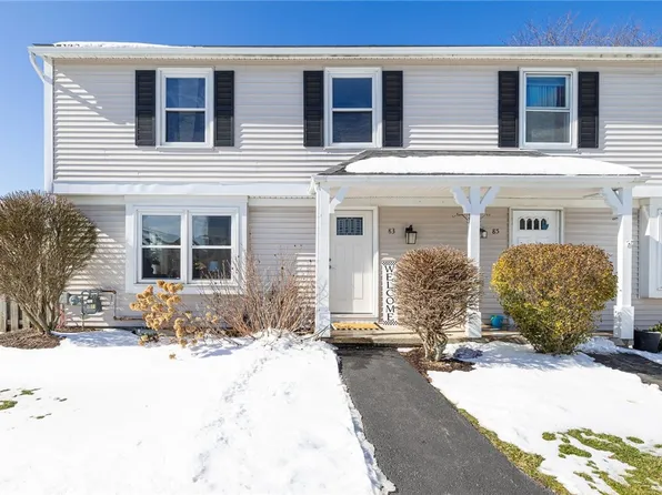83 Springwood Dr, Webster, NY 14580