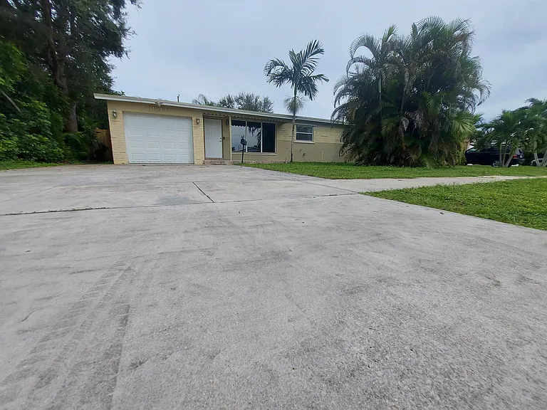 3919 Grant St — Photo 32