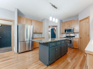 18720 Kanabec Ct, Lakeville, MN 55044