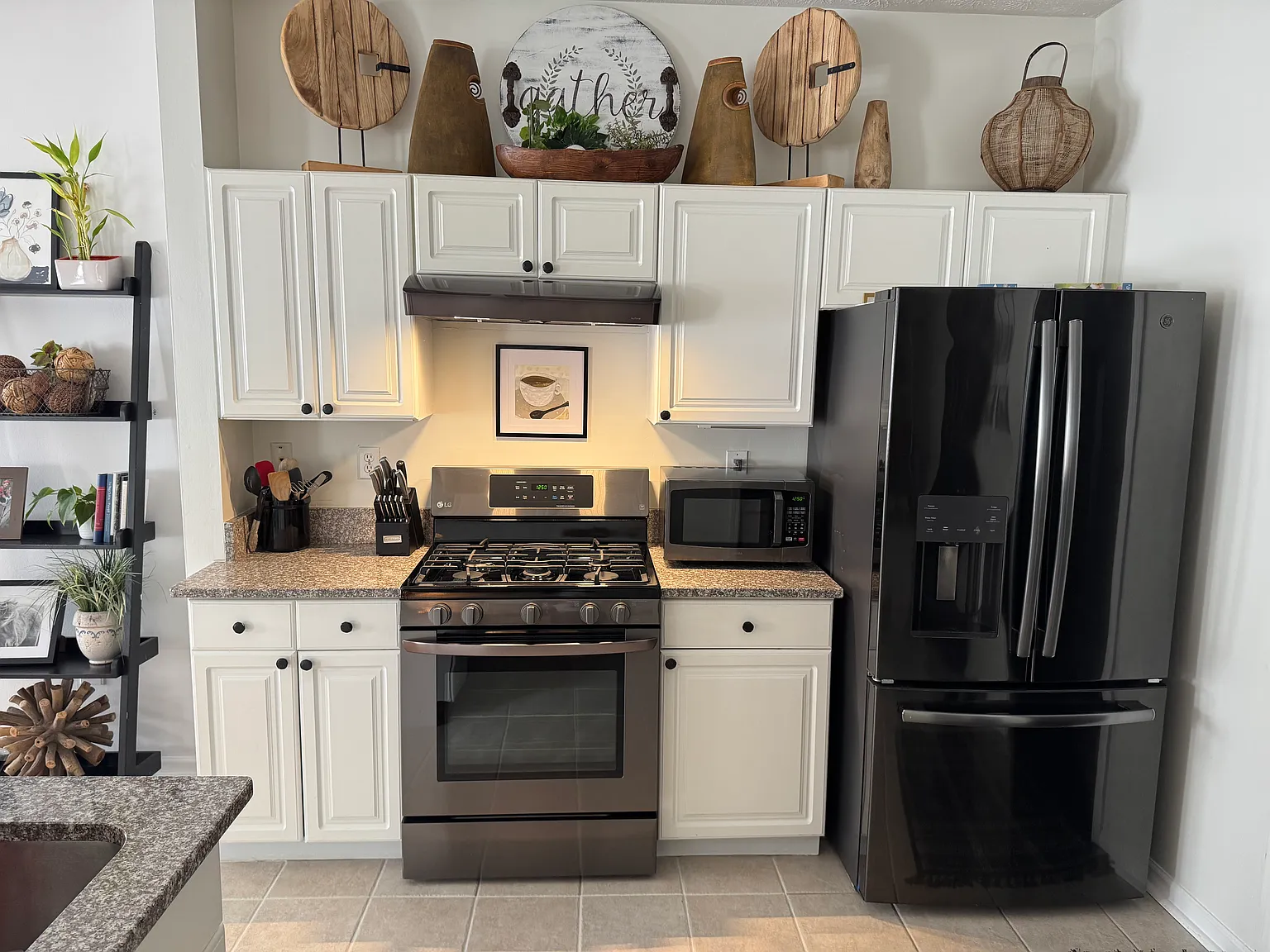 3 bed, 2.5 bath, 1541 sqft, $2,350 — Photo 3
