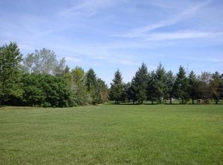 W289N6688 Richter Rd, Hartland, WI 53029