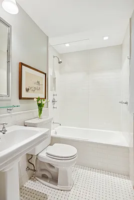 Sold by Corcoran | media 15