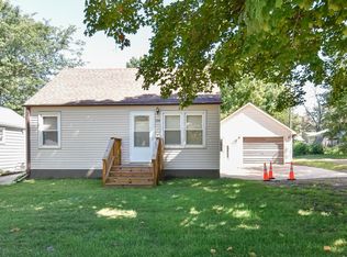 108 W Lillian Ave, Conrad, IA 50621