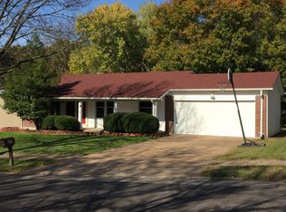 325 Brightfield Trl, Ballwin, MO 63021