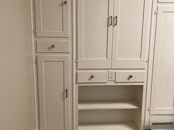 3rd image of 3772 Park Blvd APT 4