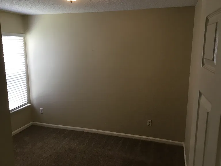 1773 E Chandelier Cir — Photo 12