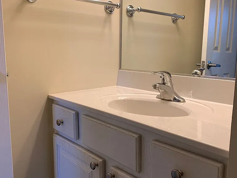 435 Oak Tree Blvd NW — Photo 11