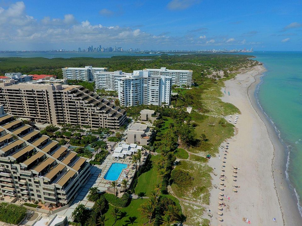 1st image of 253 Crandon Blvd #624