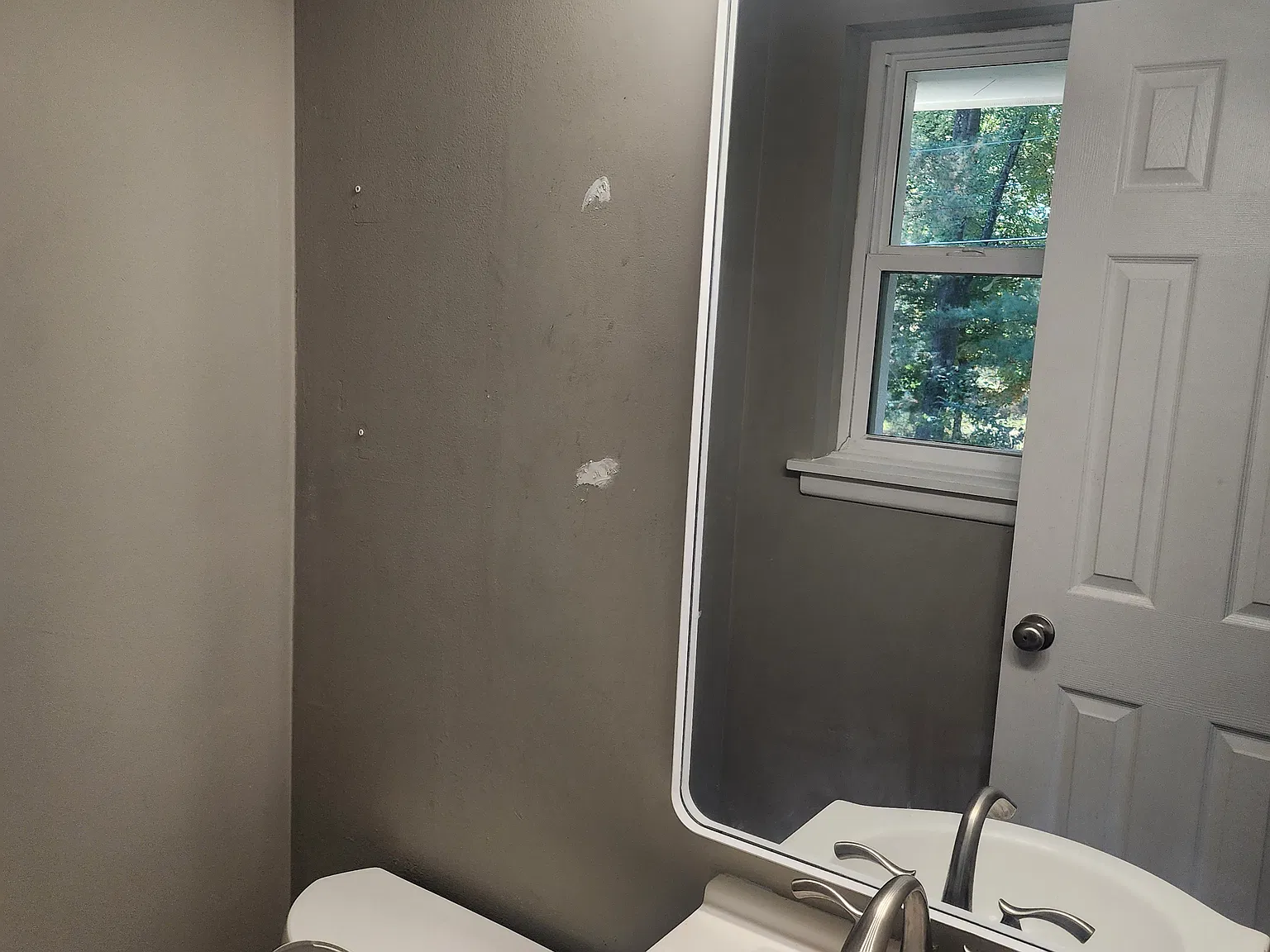3 bed, 1.5 bath, 1100 sqft, $1,600 — Photo 2