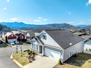 2 Regent Heights Rd, Leicester, NC 28748