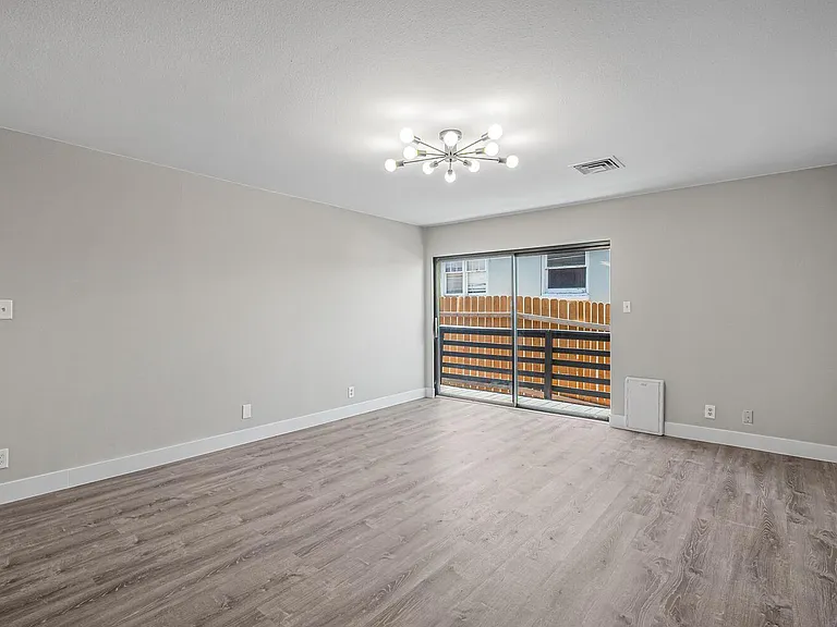 3125 W Center Ave — Photo 15