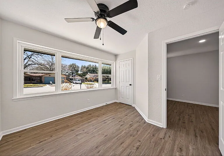 192 Oriole Dr — Photo 10
