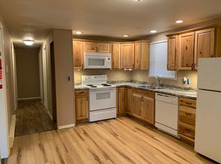 1207 Fern Dr, Pocono Summit, PA 18346