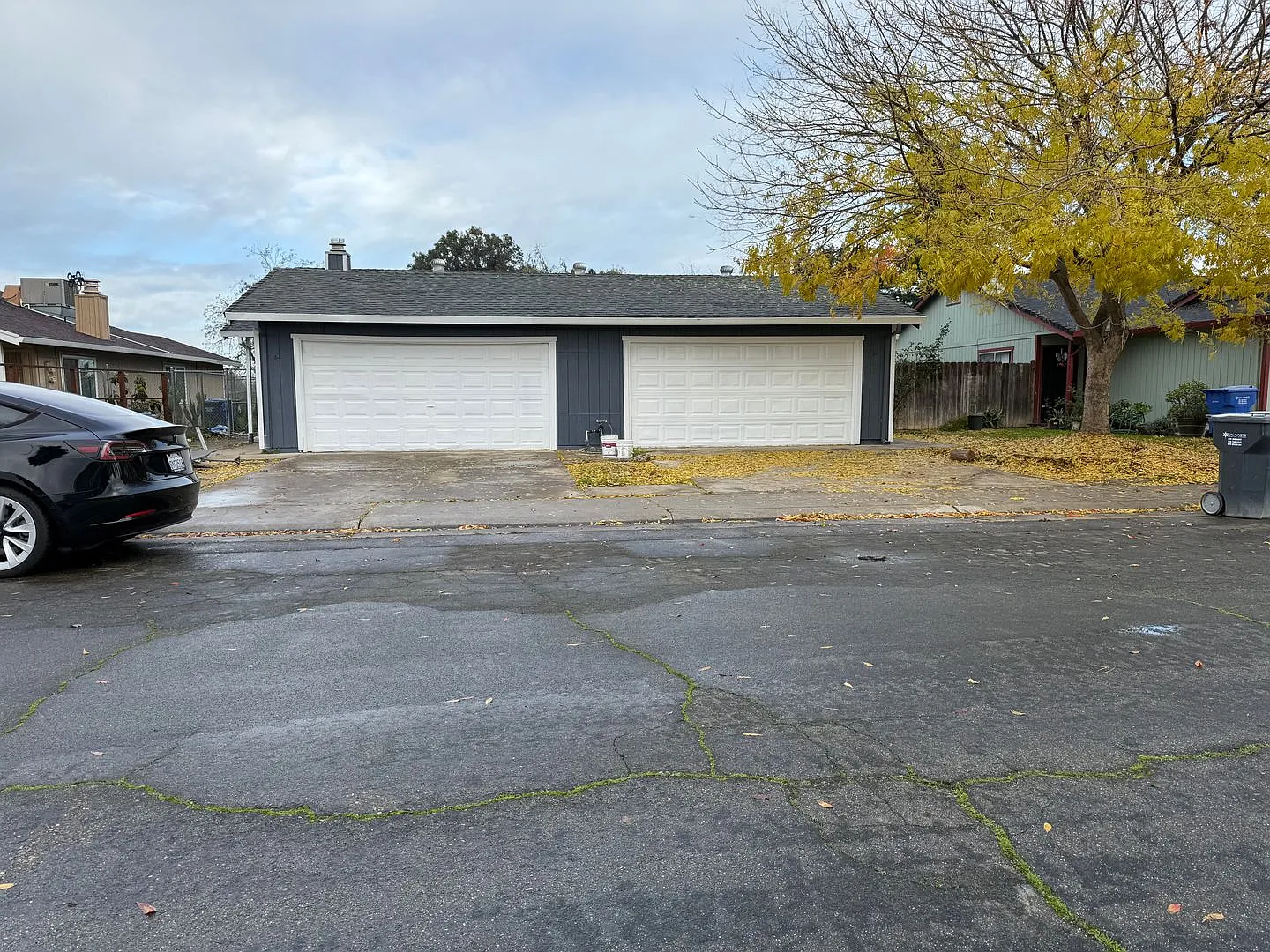 901 Delane Dr photo 1