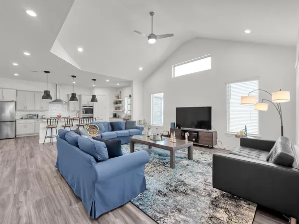 12226 Seagrape Ln, Conroe, TX 77304