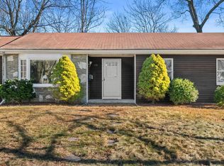 128 Burgess Rd, Somerset, MA 02726
